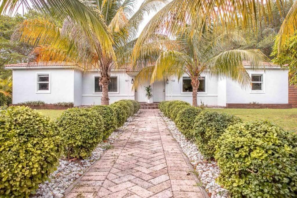 House With Pool And Bbq, 12 Min To The Beach Villa Miami Shores Exteriör bild