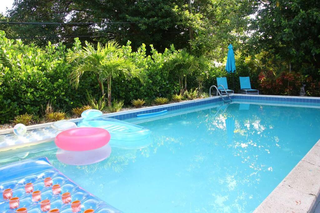 House With Pool And Bbq, 12 Min To The Beach Villa Miami Shores Exteriör bild